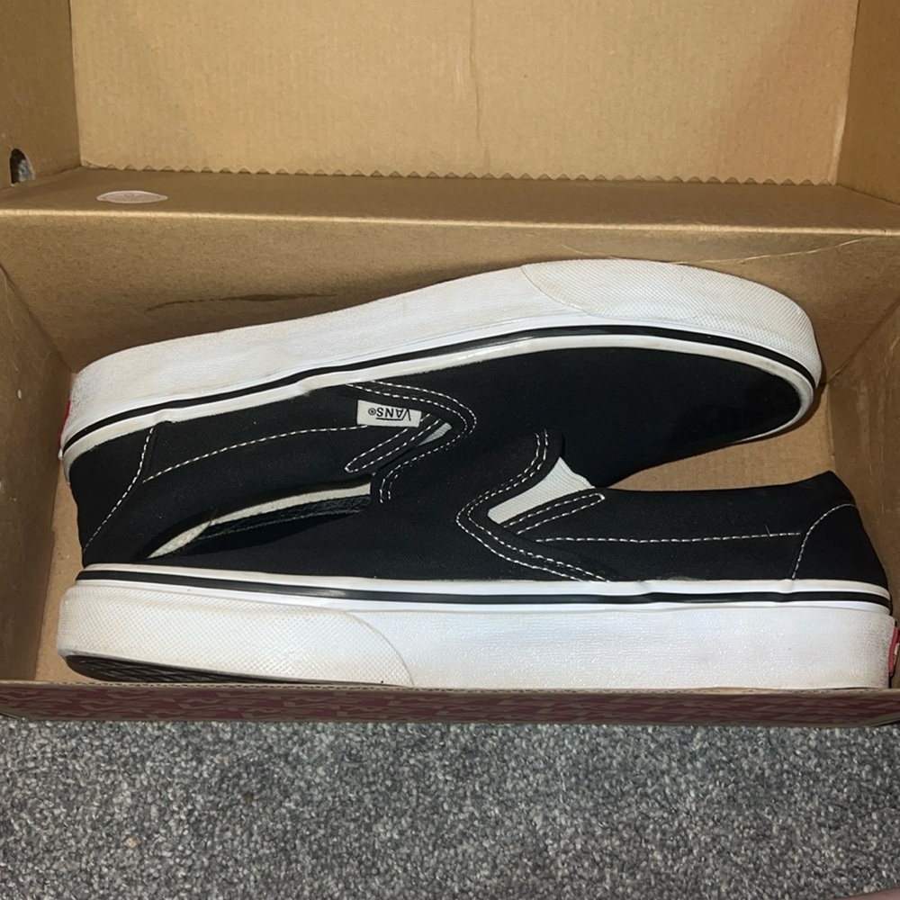 VANS BARELY USED, size 8.5 women’s, slip on, black and white